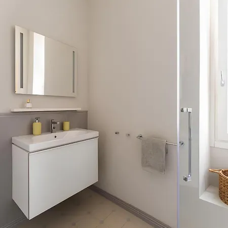 Modern Fontana In San Remo