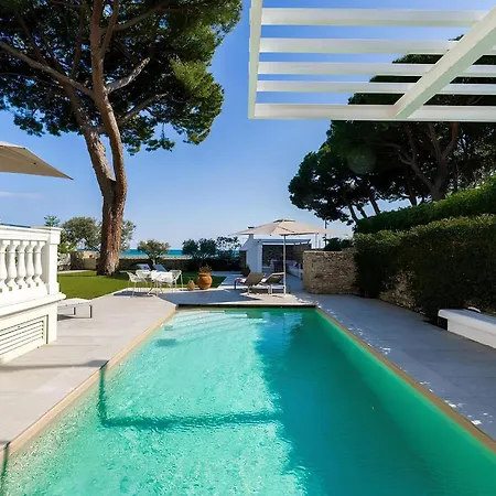 Modern Fontana In * San Remo